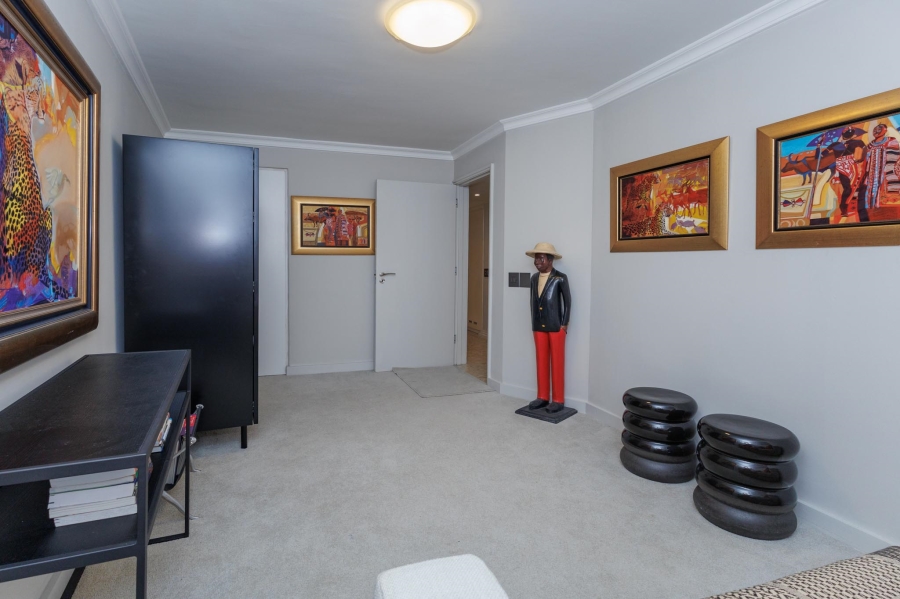 To Let 3 Bedroom Property for Rent in Clifton Western Cape